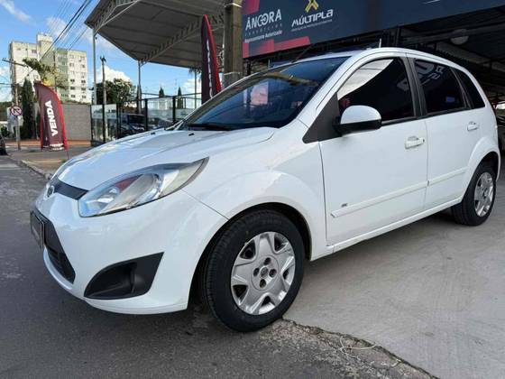 FORD FIESTA 1.6 ROCAM HATCH 8V FLEX 4P MANUAL FORD FIESTA 1.6 ROCAM HATCH 8V FLEX 4P MANUAL